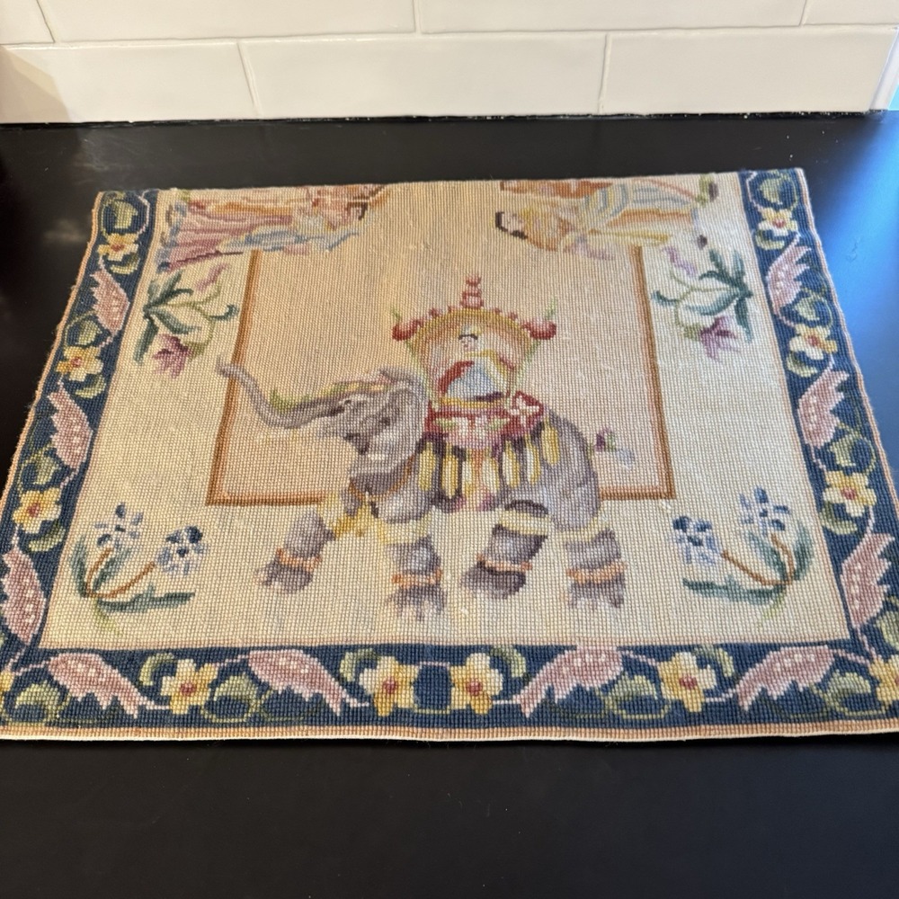 Vintage Tapestry Rug Adorned Elephant Pictorial Indian Motif‎ Handmade 21.5x34"